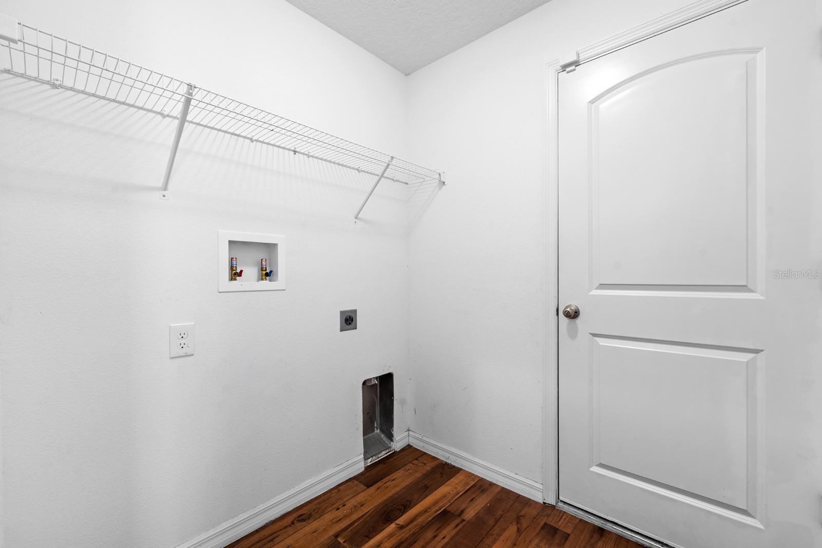 11837 Thicket Wood Dr Property Photo 19