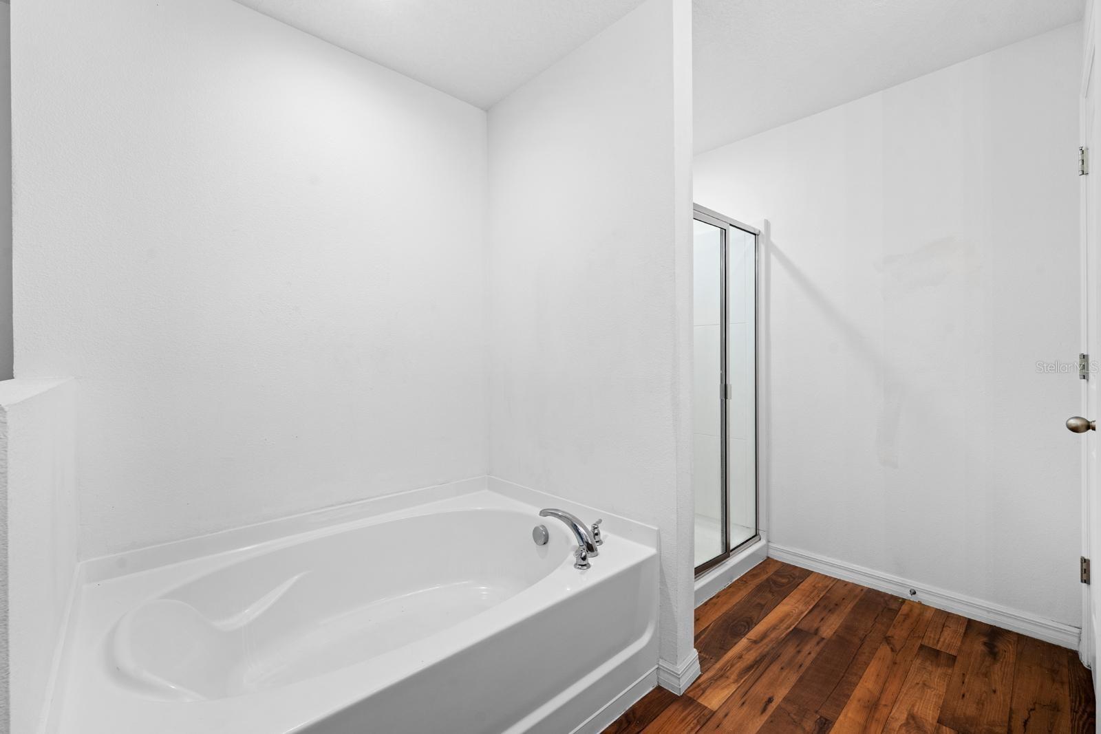 11837 Thicket Wood Dr Property Photo 23
