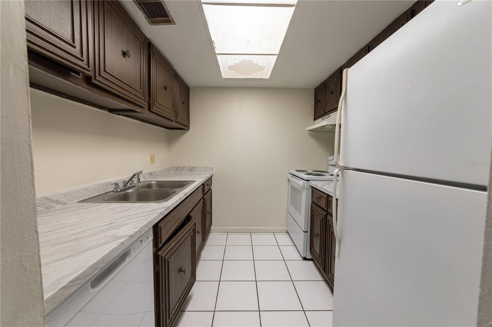 4718 Joseph Ct #220 Property Photo 2