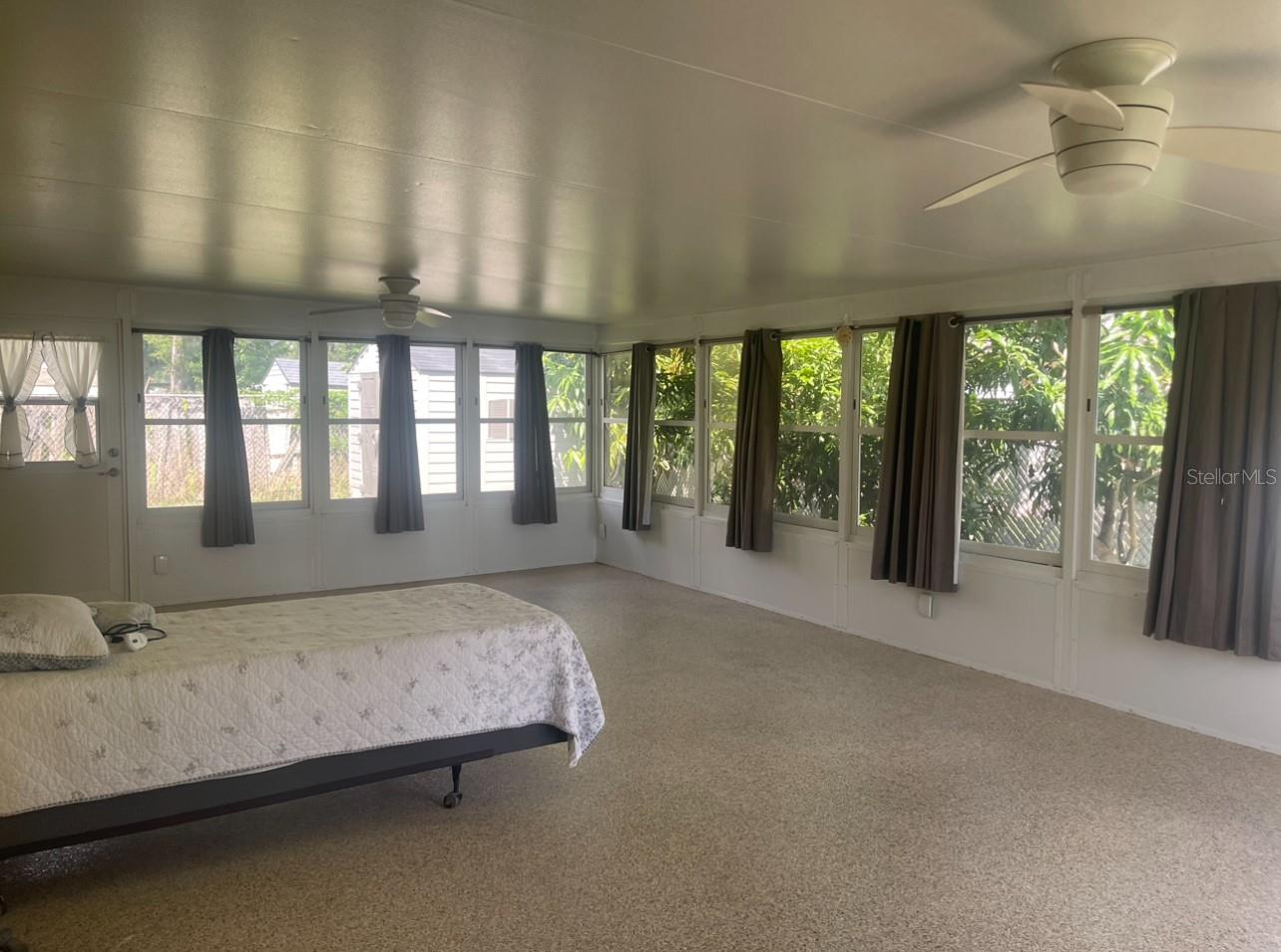 331 Shore Dr E Property Photo 13
