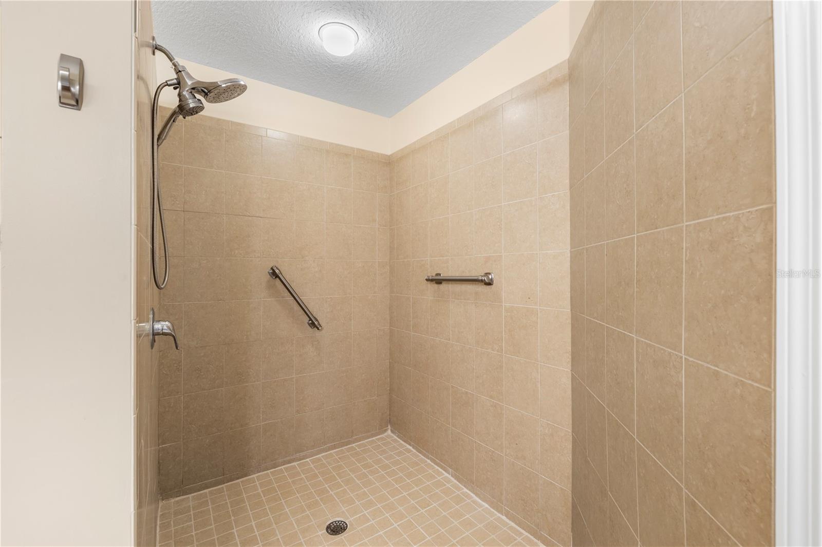 116 131st Ave E #f Property Photo 18