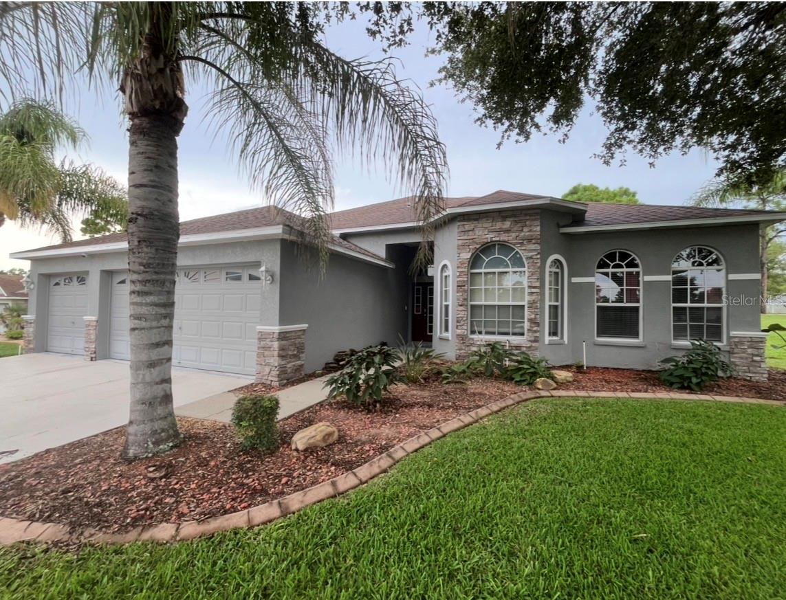 5517 GREYSTONE DR Property Photo 1