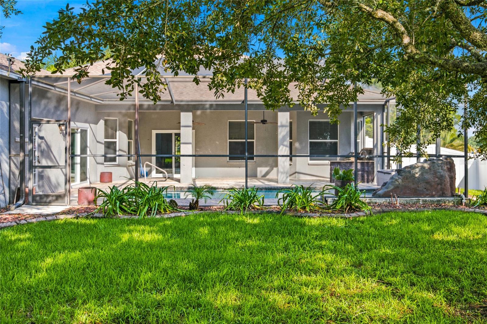5517 Greystone Dr Property Photo 11