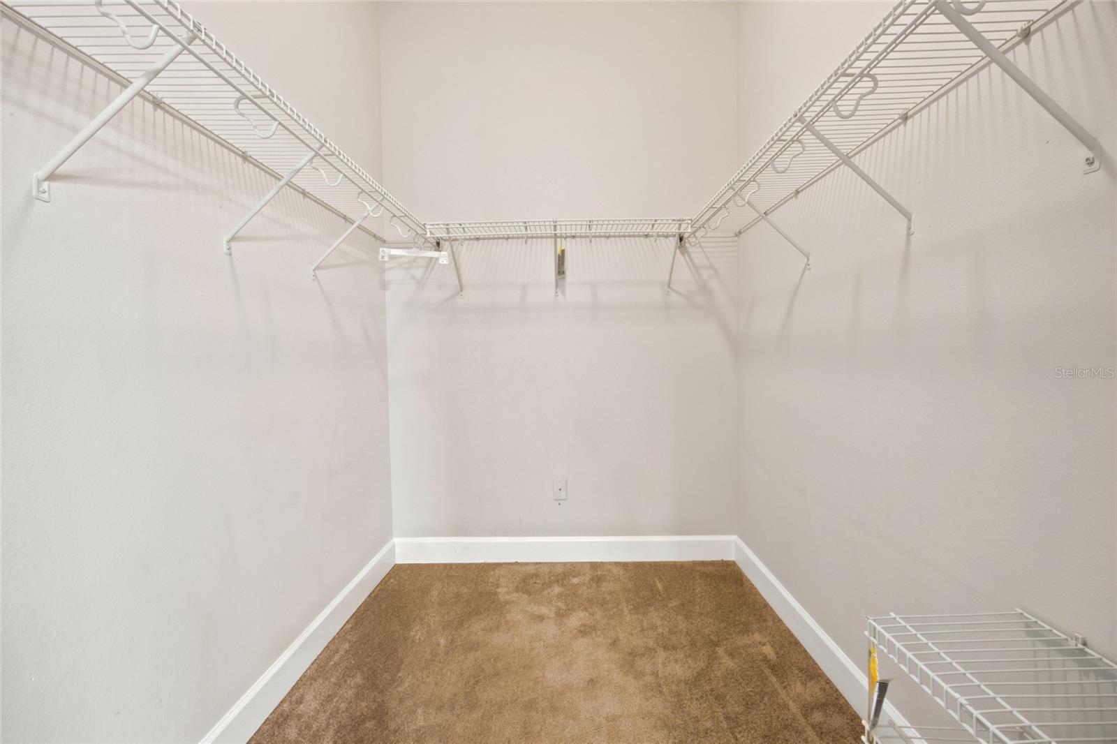 5517 Greystone Dr Property Photo 25