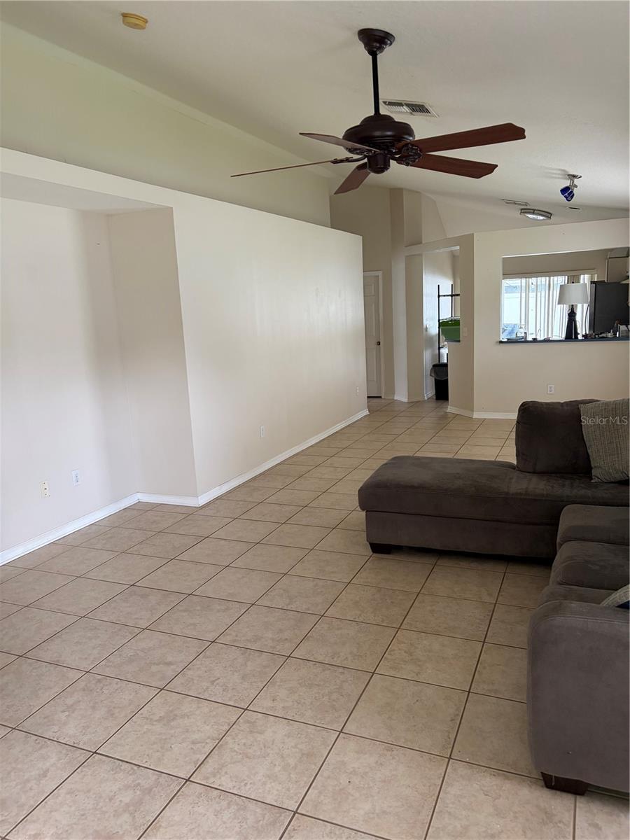 24312 Silkbay Ct Property Photo 3