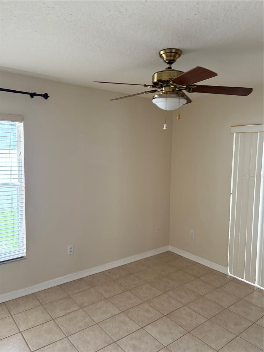 24312 Silkbay Ct Property Photo 5