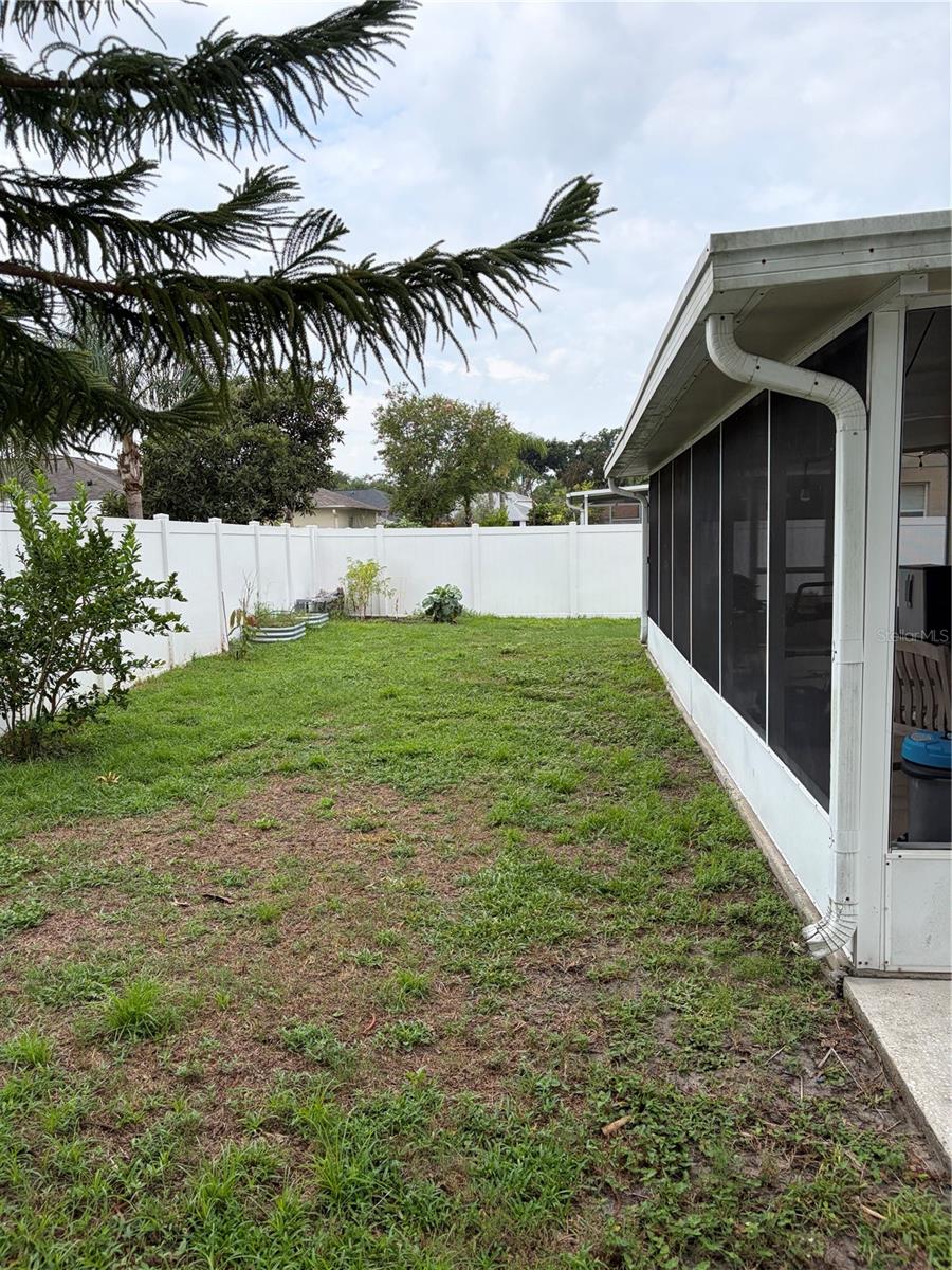 24312 Silkbay Ct Property Photo 9