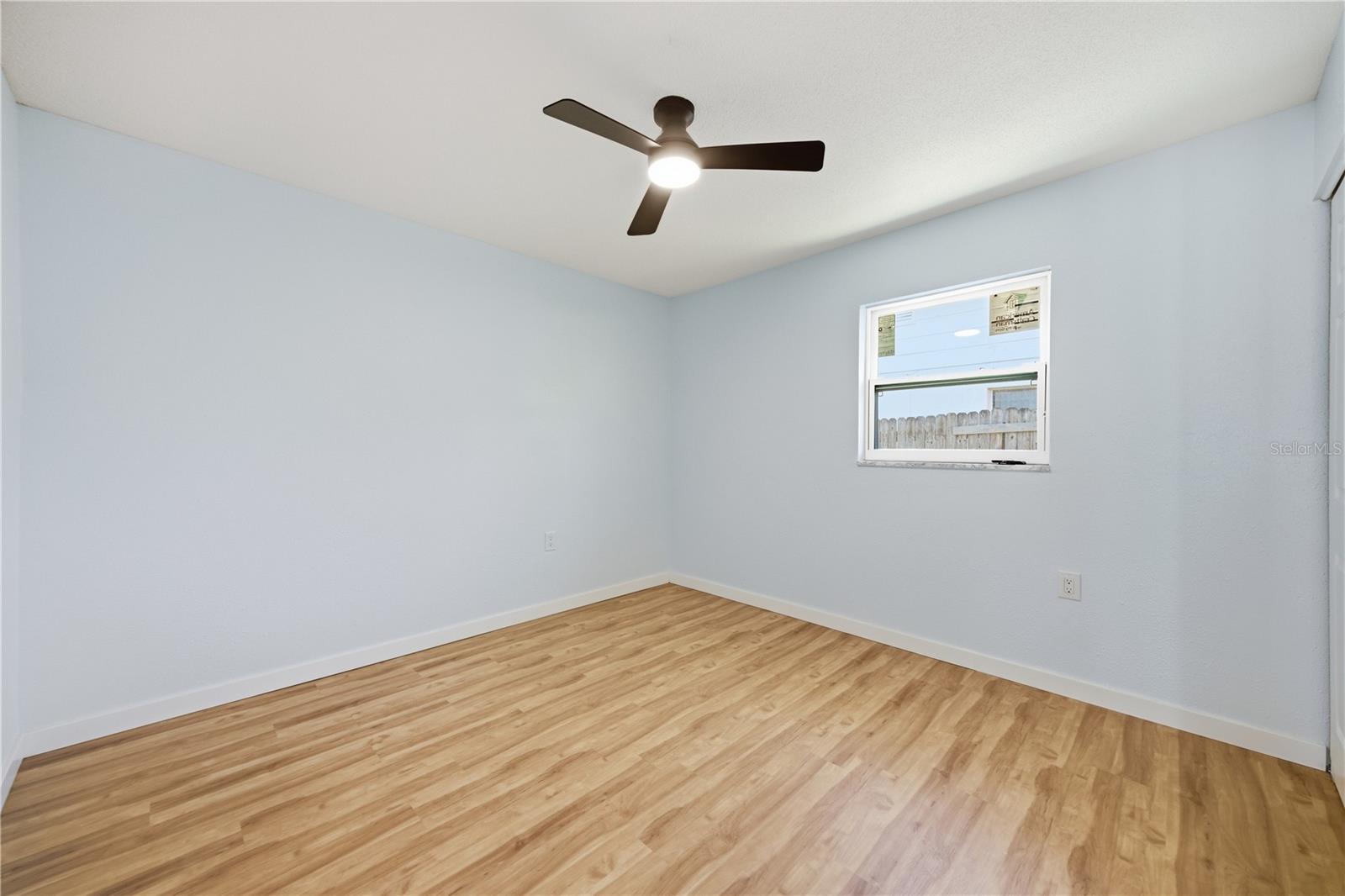 5920 Denver St Ne Property Photo 15