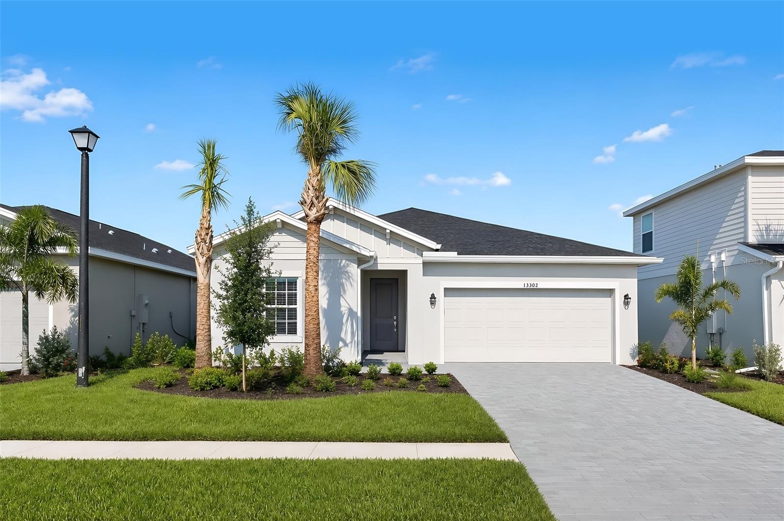 13302 GRASSMERE CT Property Photo 1