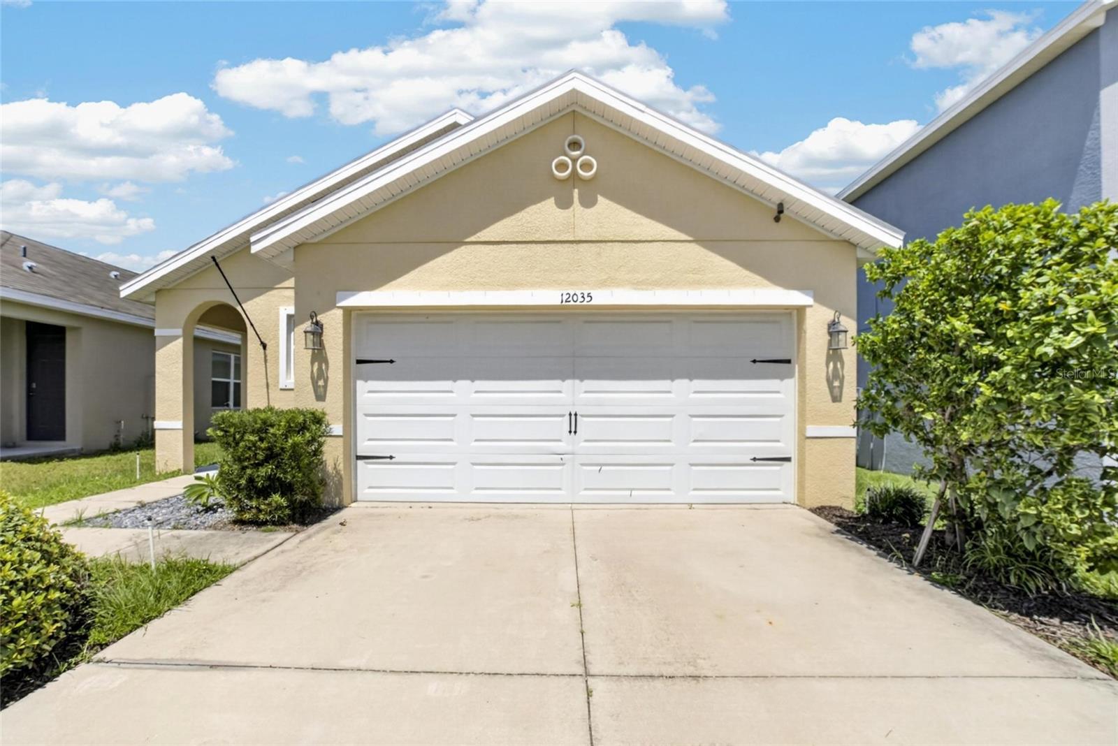 12035 SUBURBAN SUNRISE ST Property Photo 1