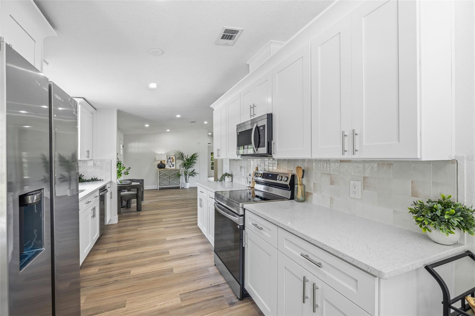 5005 Sugar Oak Ln Property Photo 12
