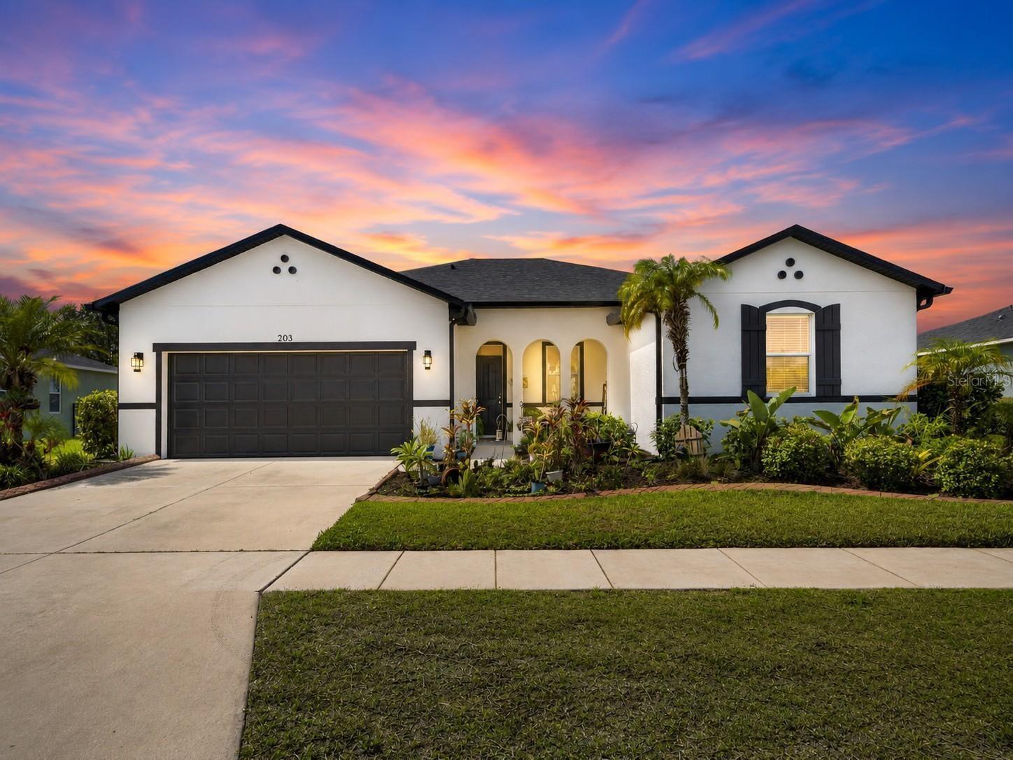 203 Star Shell Dr Property Photo 1