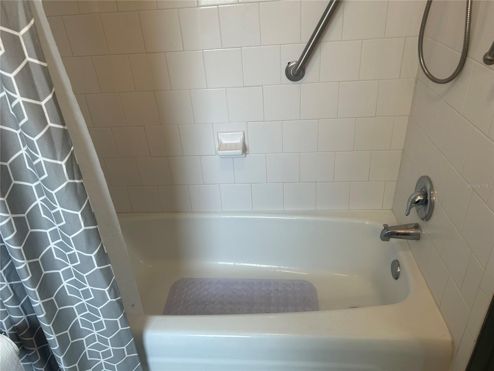 300 35th Ave N #f8 Property Photo 17