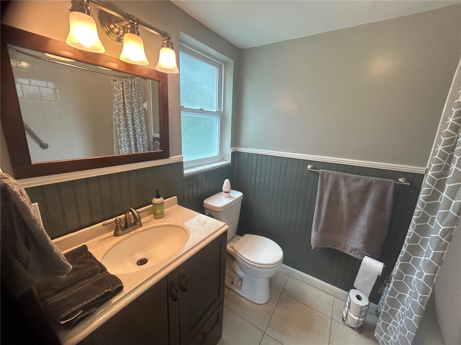 300 35th Ave N #f8 Property Photo 19