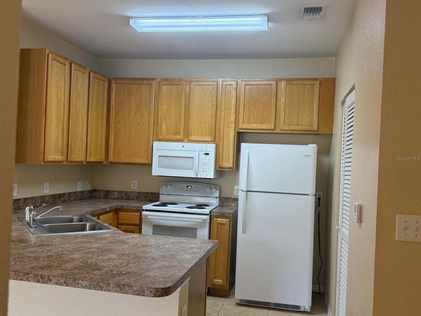 10025 Courtney Palms Blvd #103 Property Photo 13