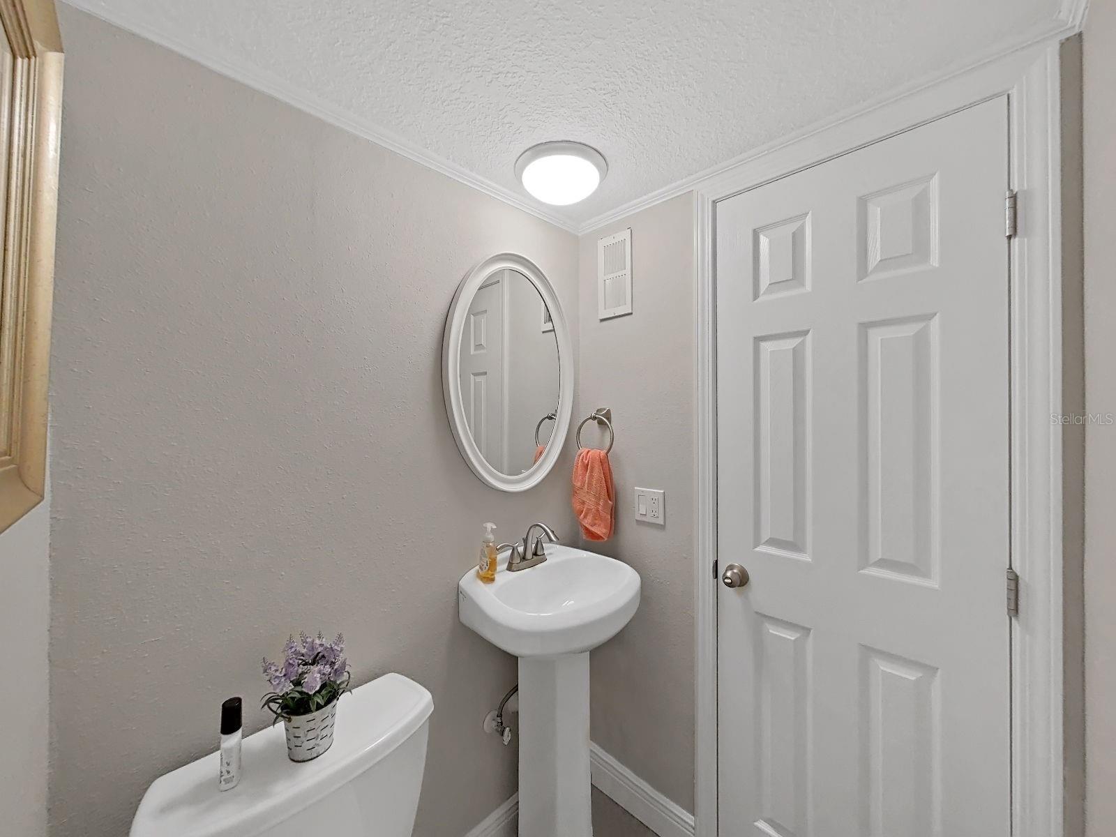 433 S Paula Dr #18 Property Photo 10