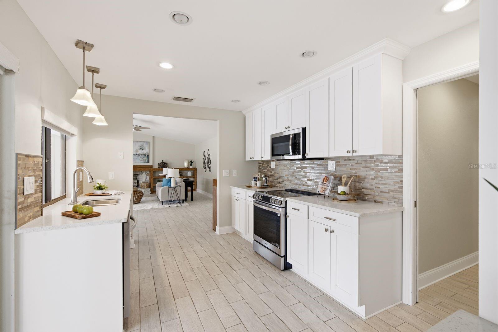 9903 San Sebastian Way Property Photo 15