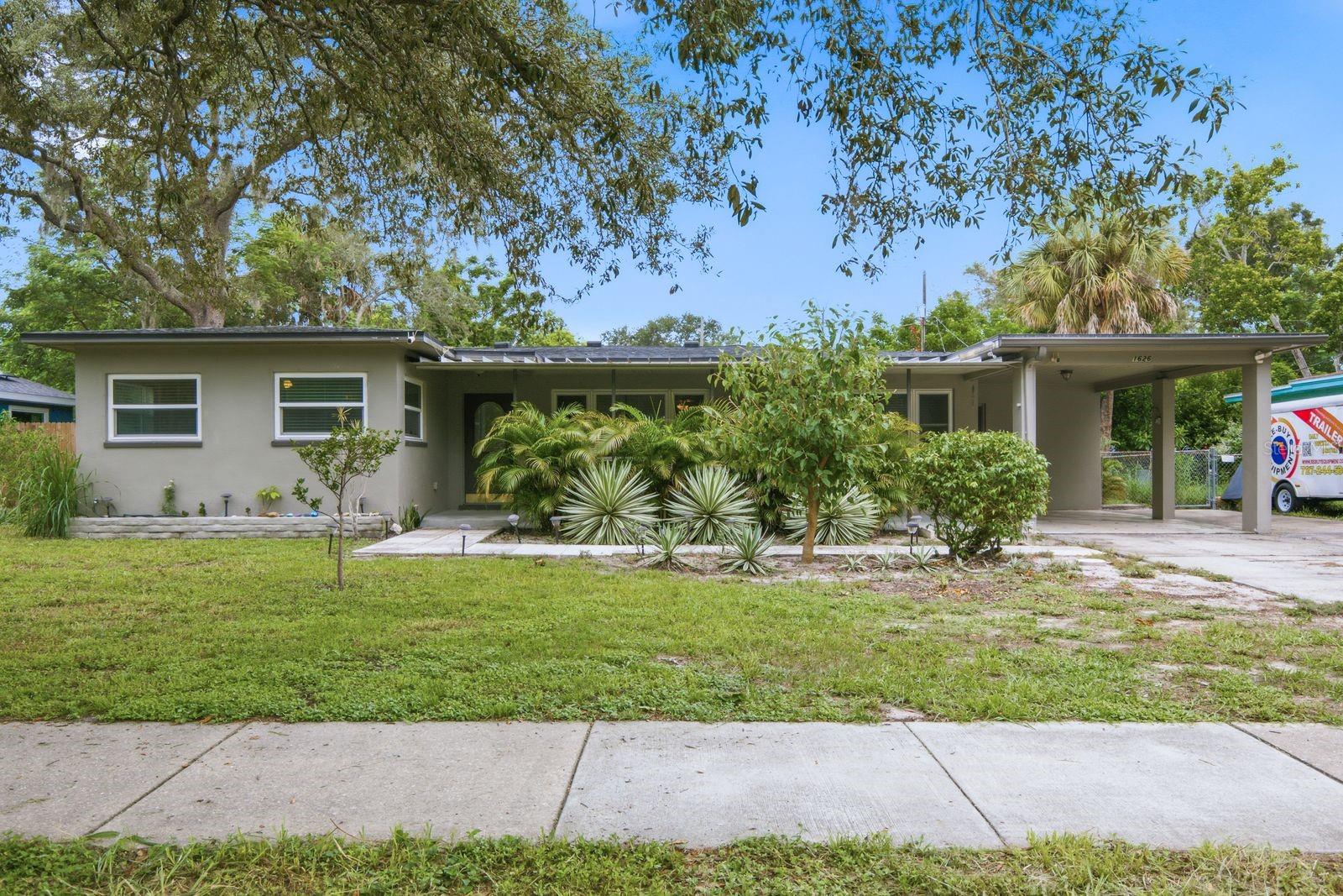 1626 S Betty Ln Property Photo 1