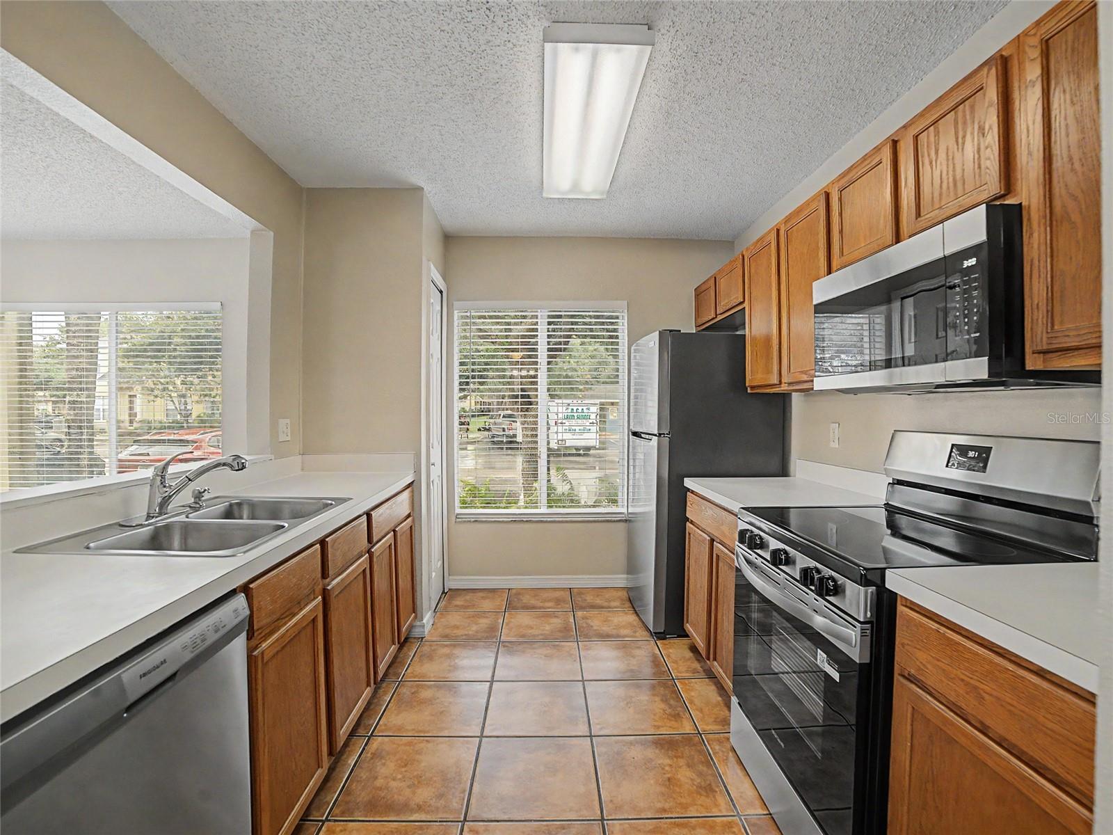 12917 Jessup Watch Pl Property Photo 7