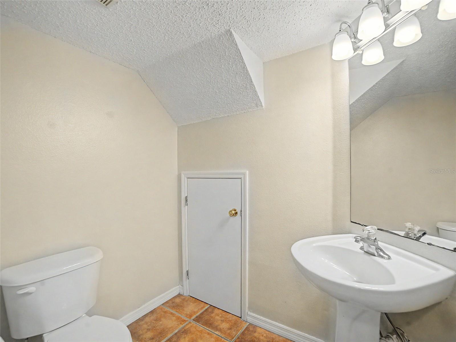 12917 Jessup Watch Pl Property Photo 10