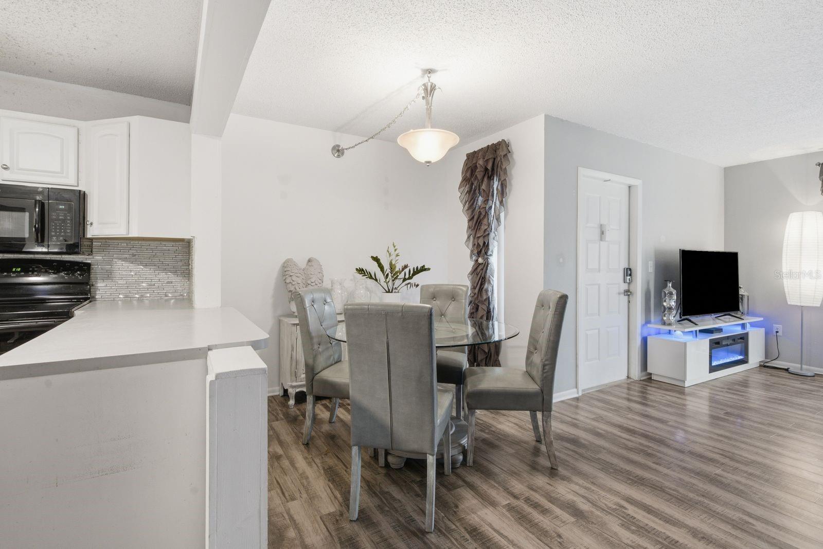 1179 Pine Ridge Cir W #g1 Property Photo 10