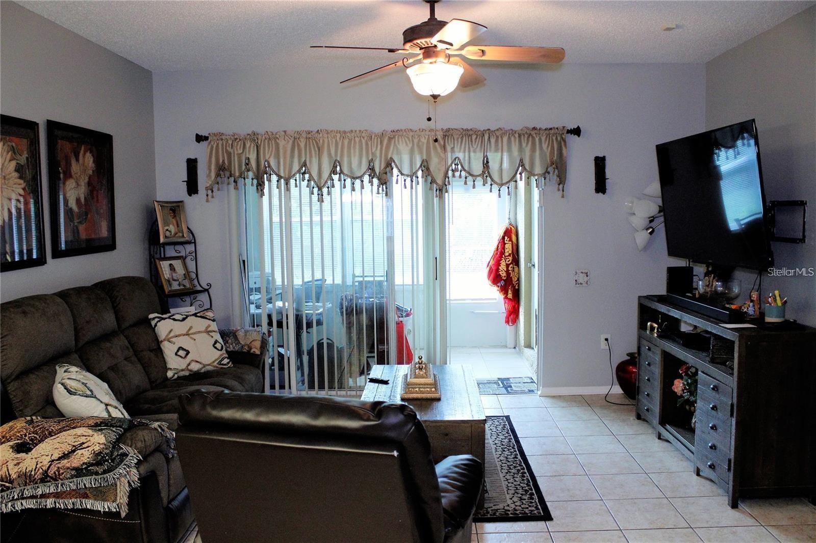 1247 Redondo Way #1247 Property Photo 6
