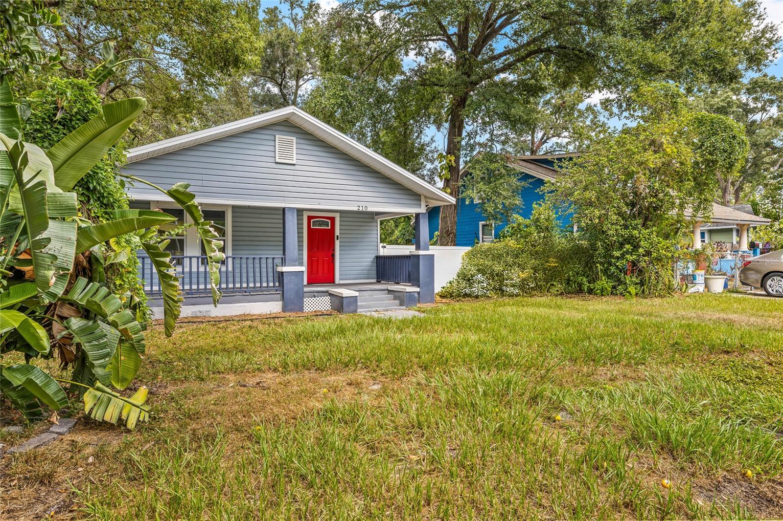 210 E Cluster Ave Property Photo 4