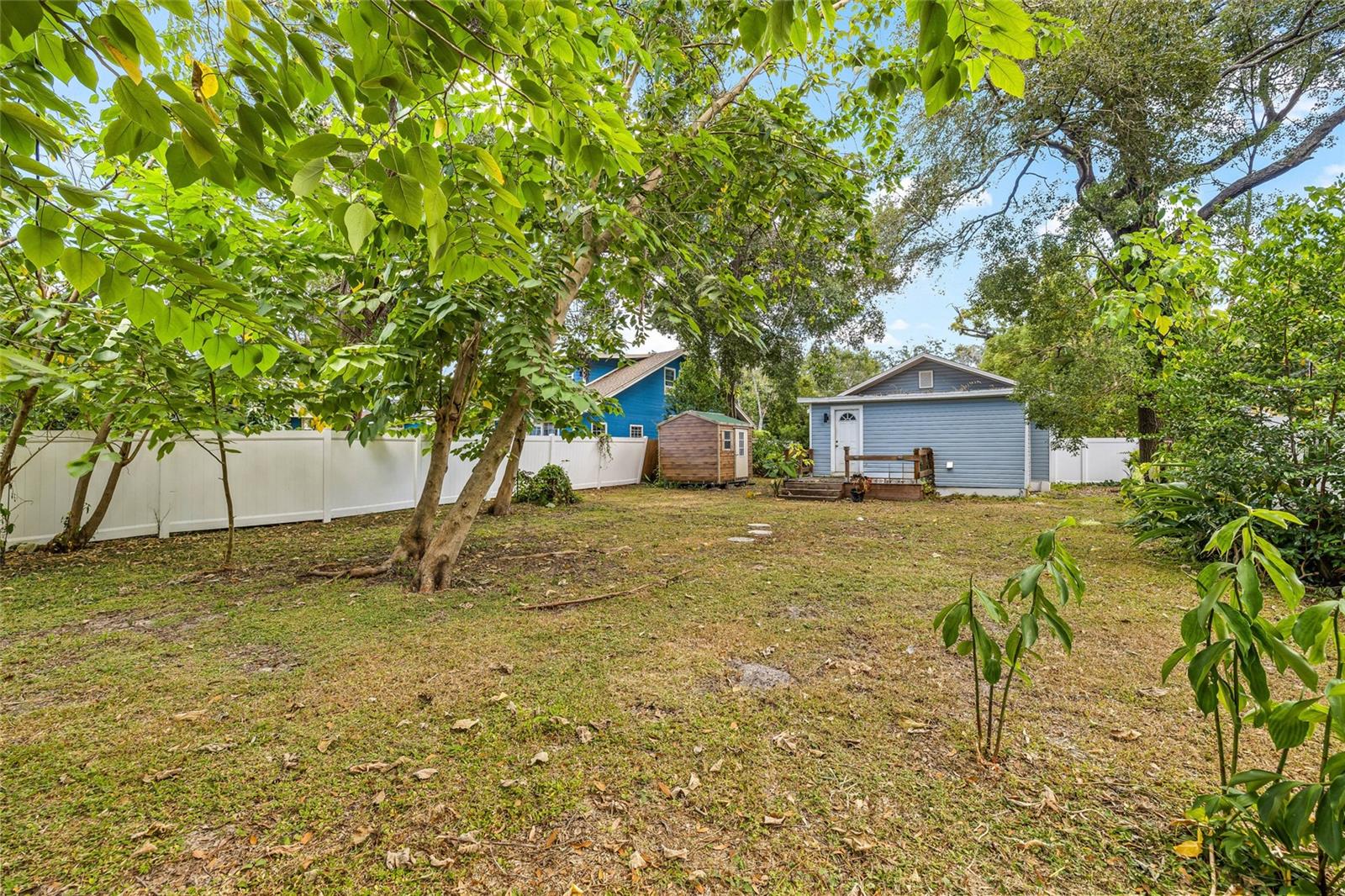 210 E Cluster Ave Property Photo 38