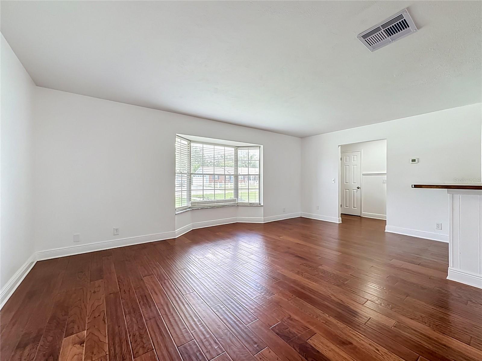 514 W Hilda Dr Property Photo 15