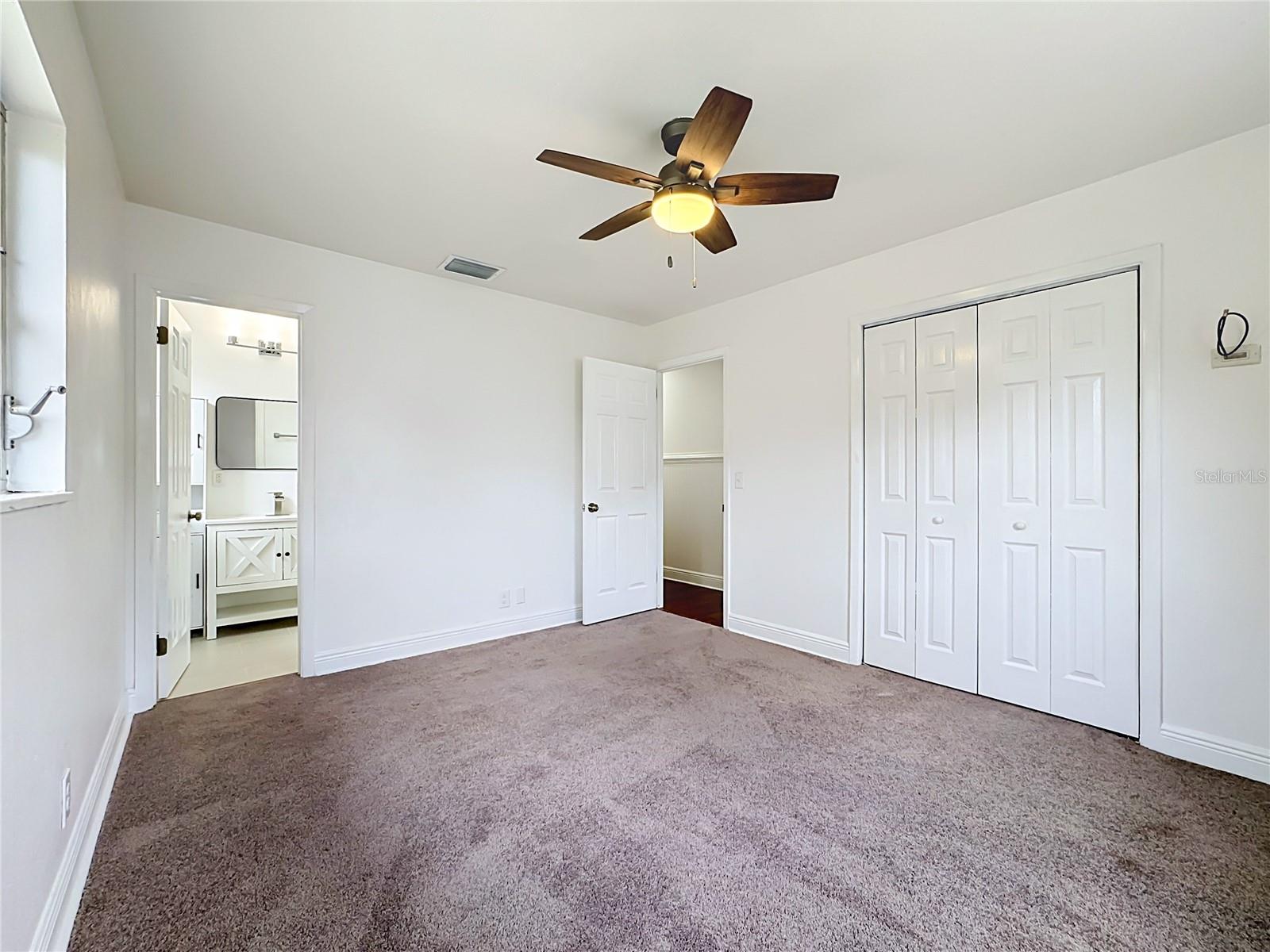 514 W Hilda Dr Property Photo 37