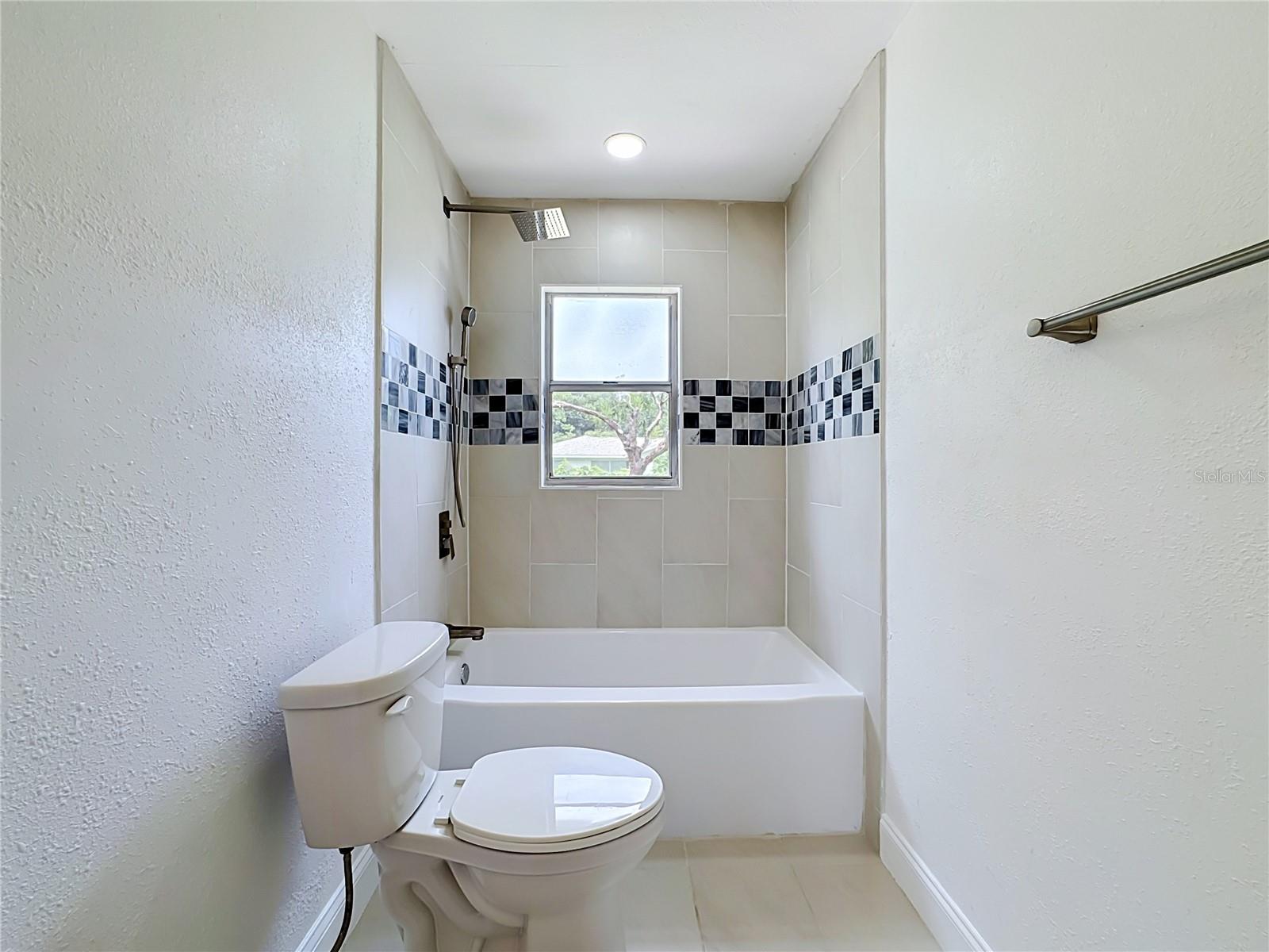 514 W Hilda Dr Property Photo 46