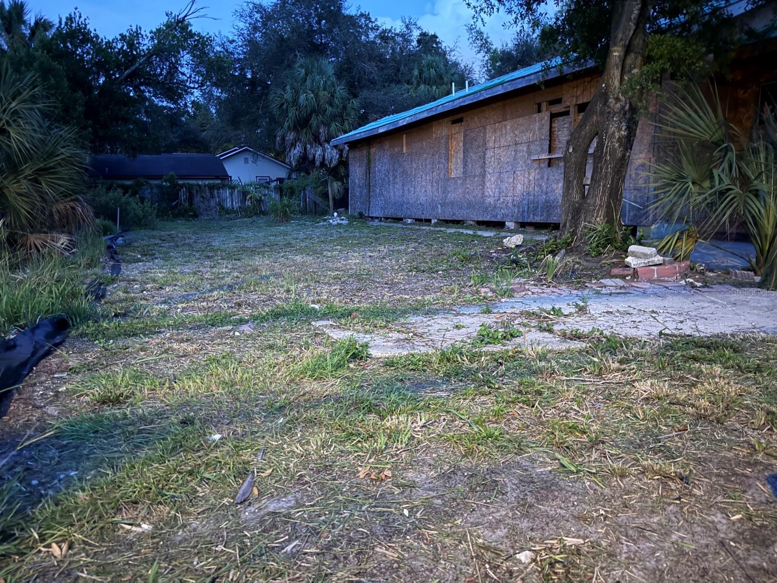 3103 N 17th St Property Photo 2