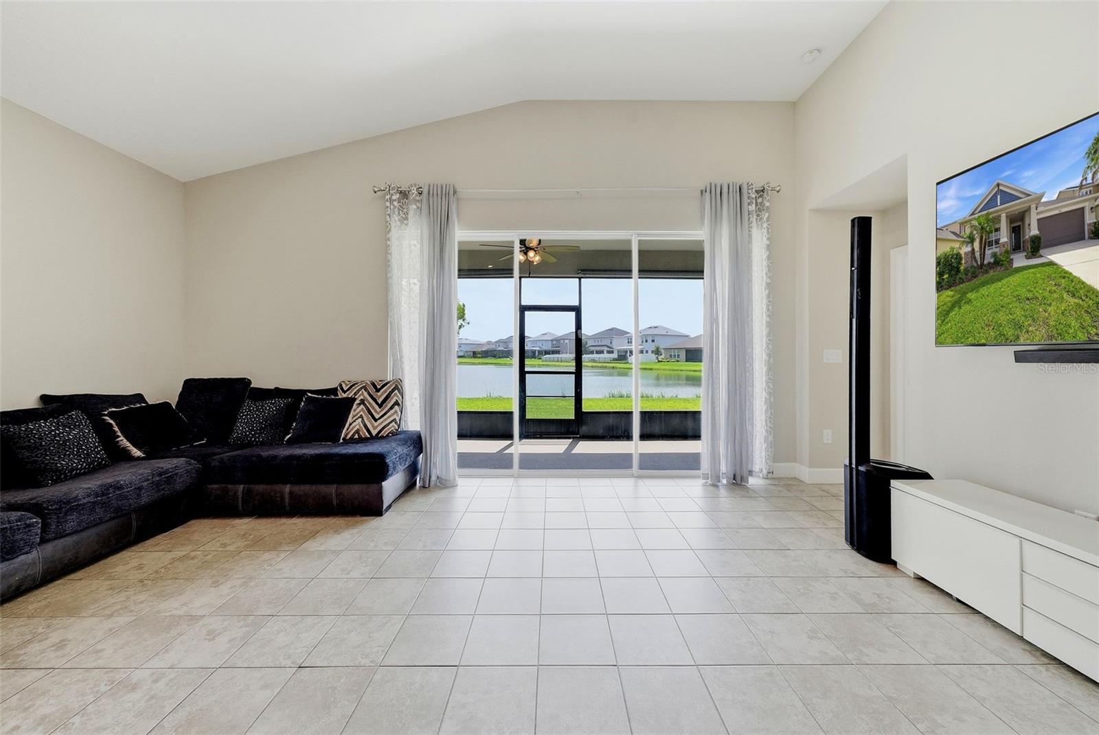 34014 Astoria Cir Property Photo 9