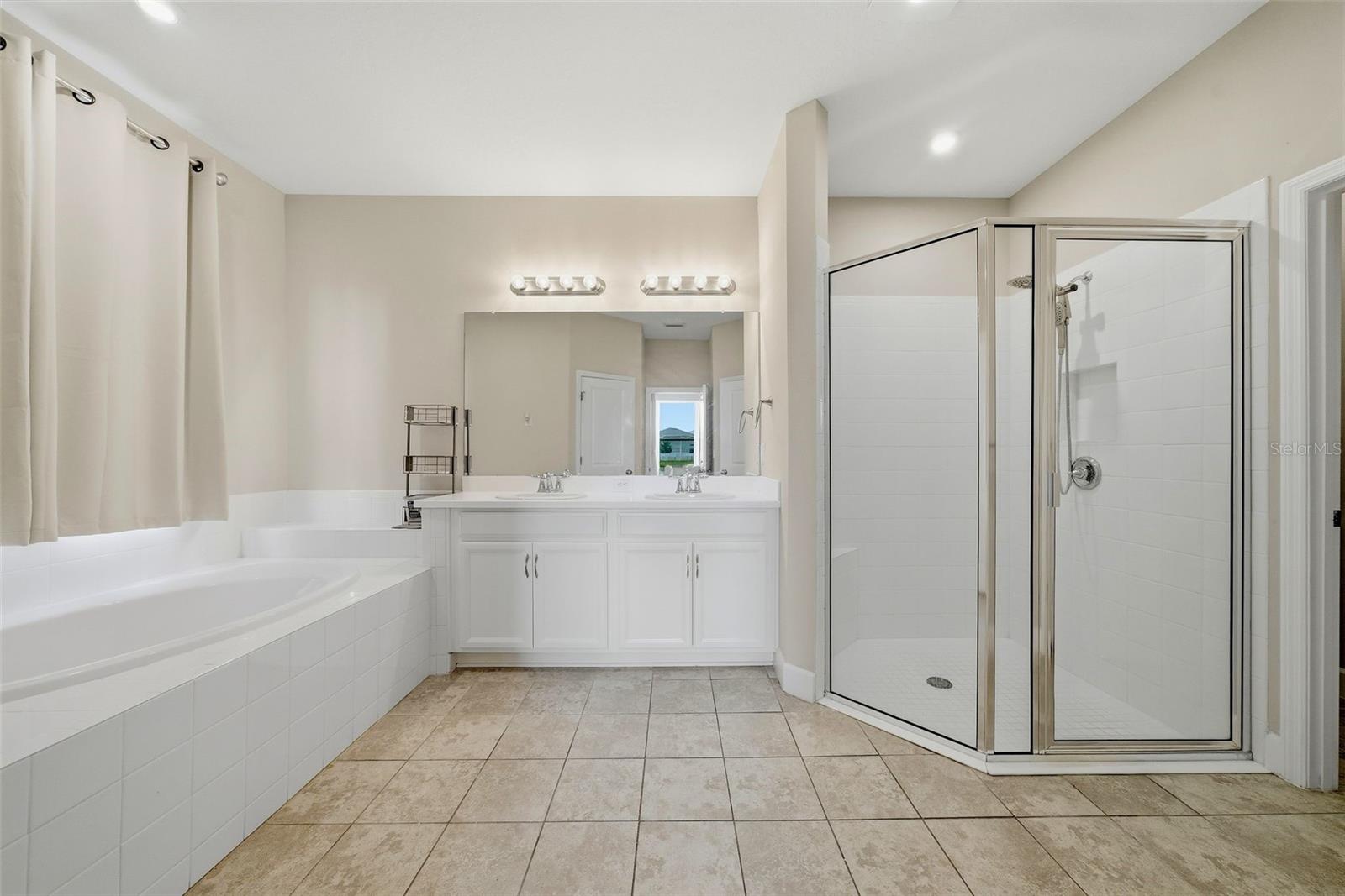 34014 Astoria Cir Property Photo 21