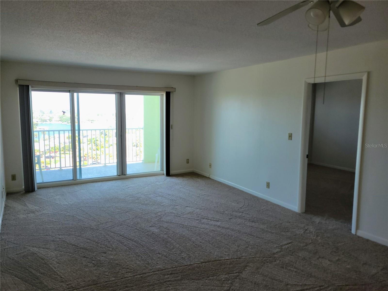 400 64th Ave #1001 W Property Photo 4