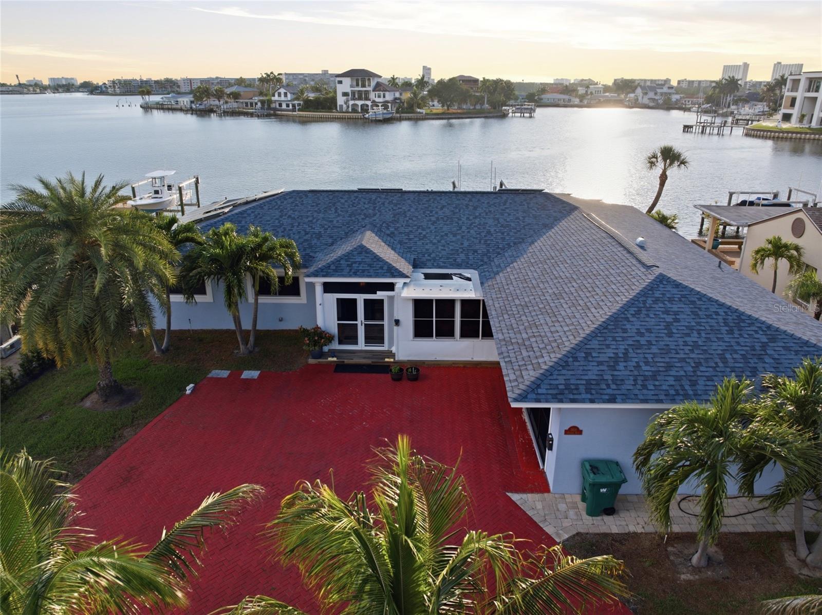 1818 Dolphin Blvd S Property Photo 1
