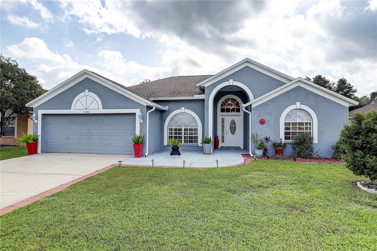 2242 Towering Oaks Cir Property Photo 1