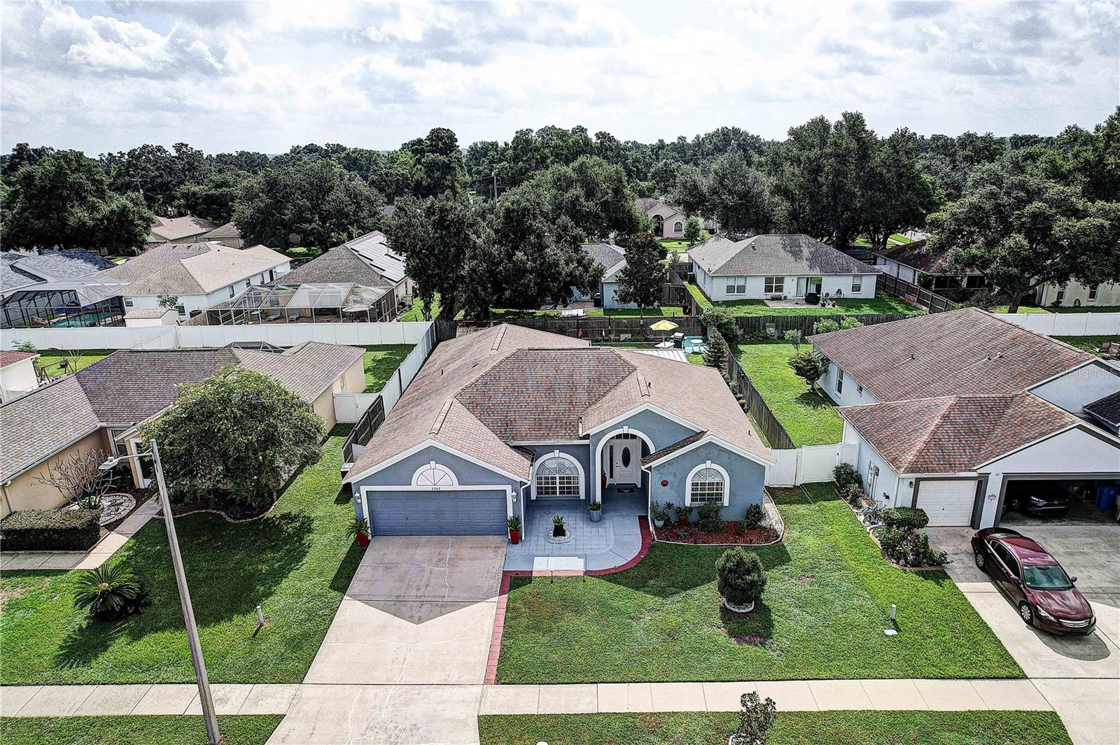 2242 Towering Oaks Cir Property Photo 3