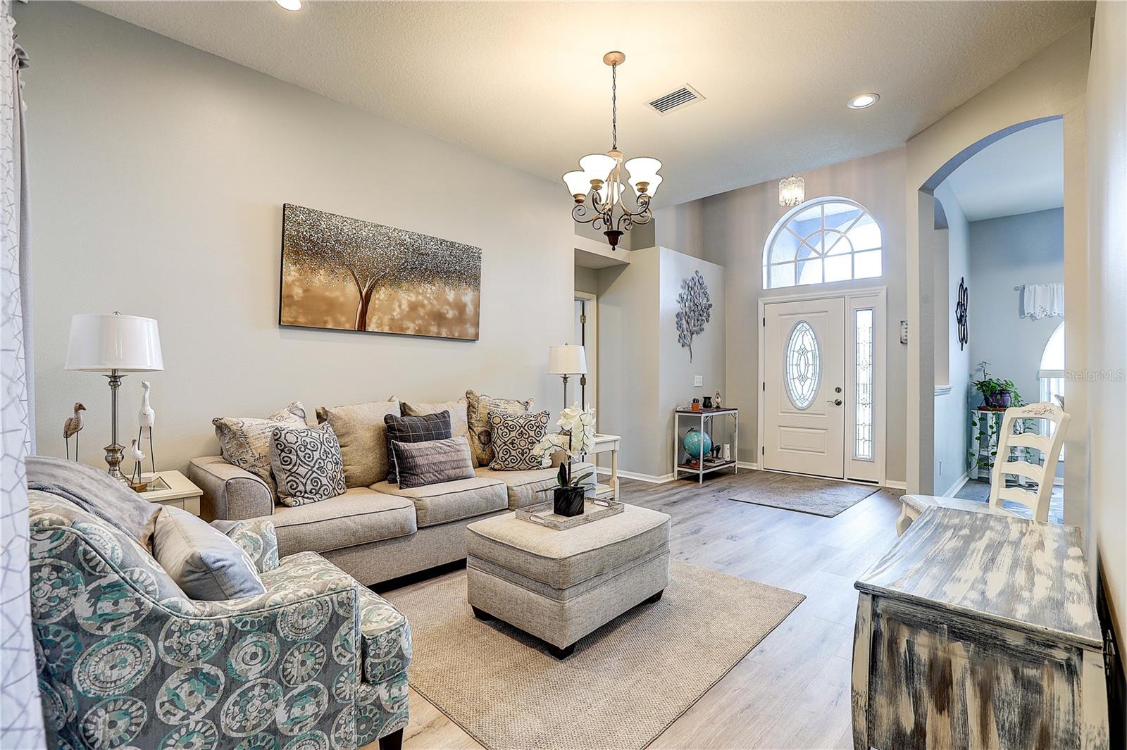 2242 Towering Oaks Cir Property Photo 6