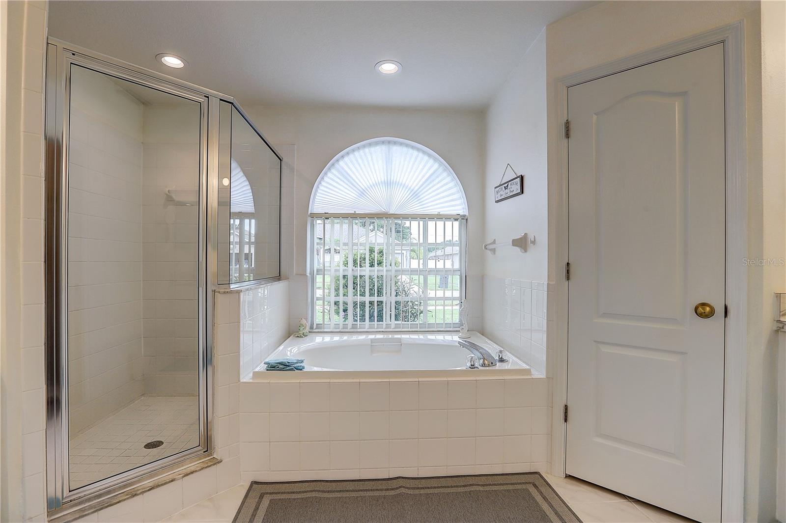 2242 Towering Oaks Cir Property Photo 16