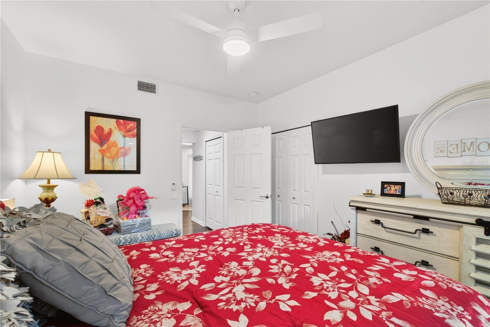 852 Lantern Way Property Photo 6