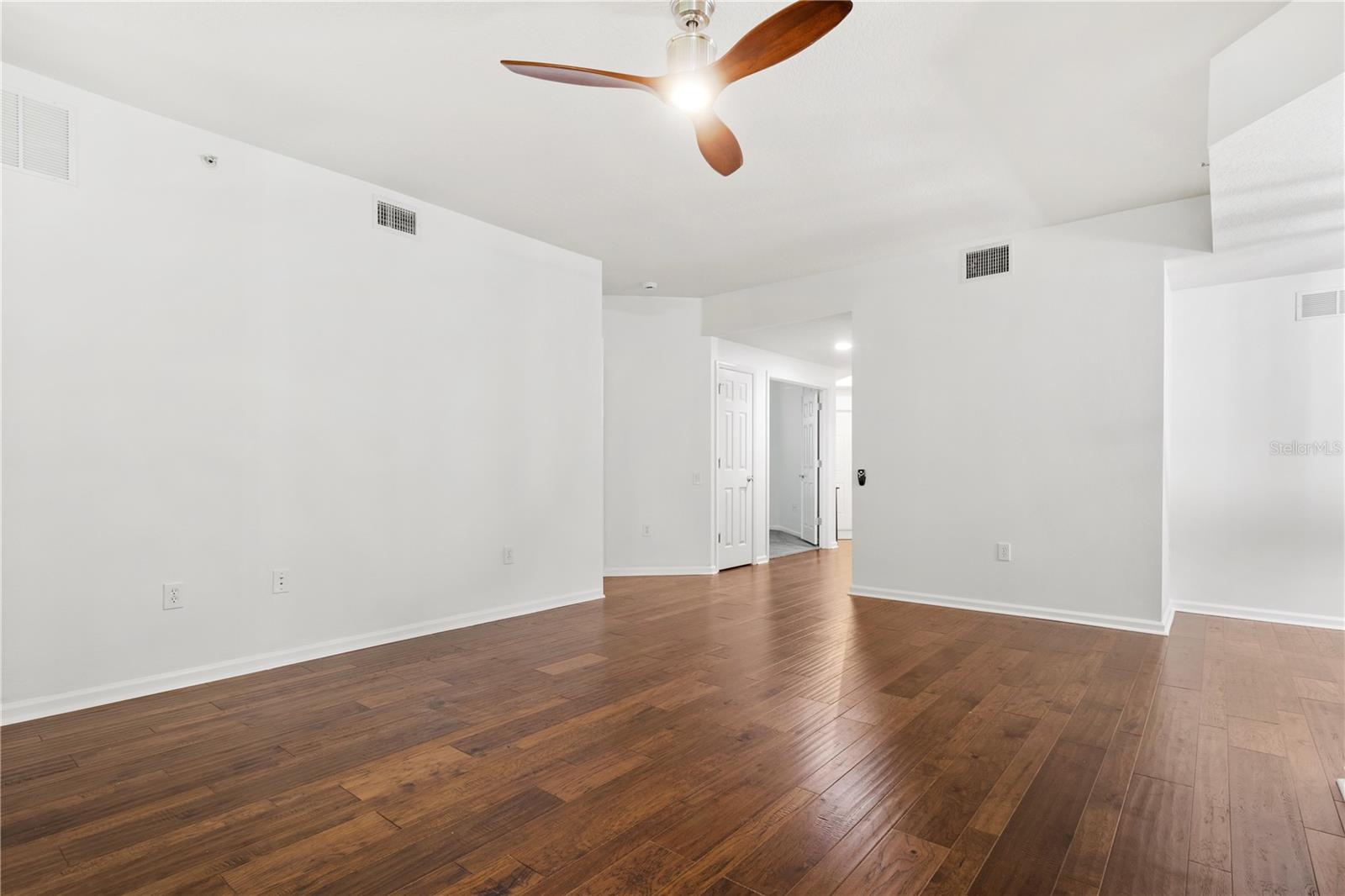 852 Lantern Way Property Photo 18