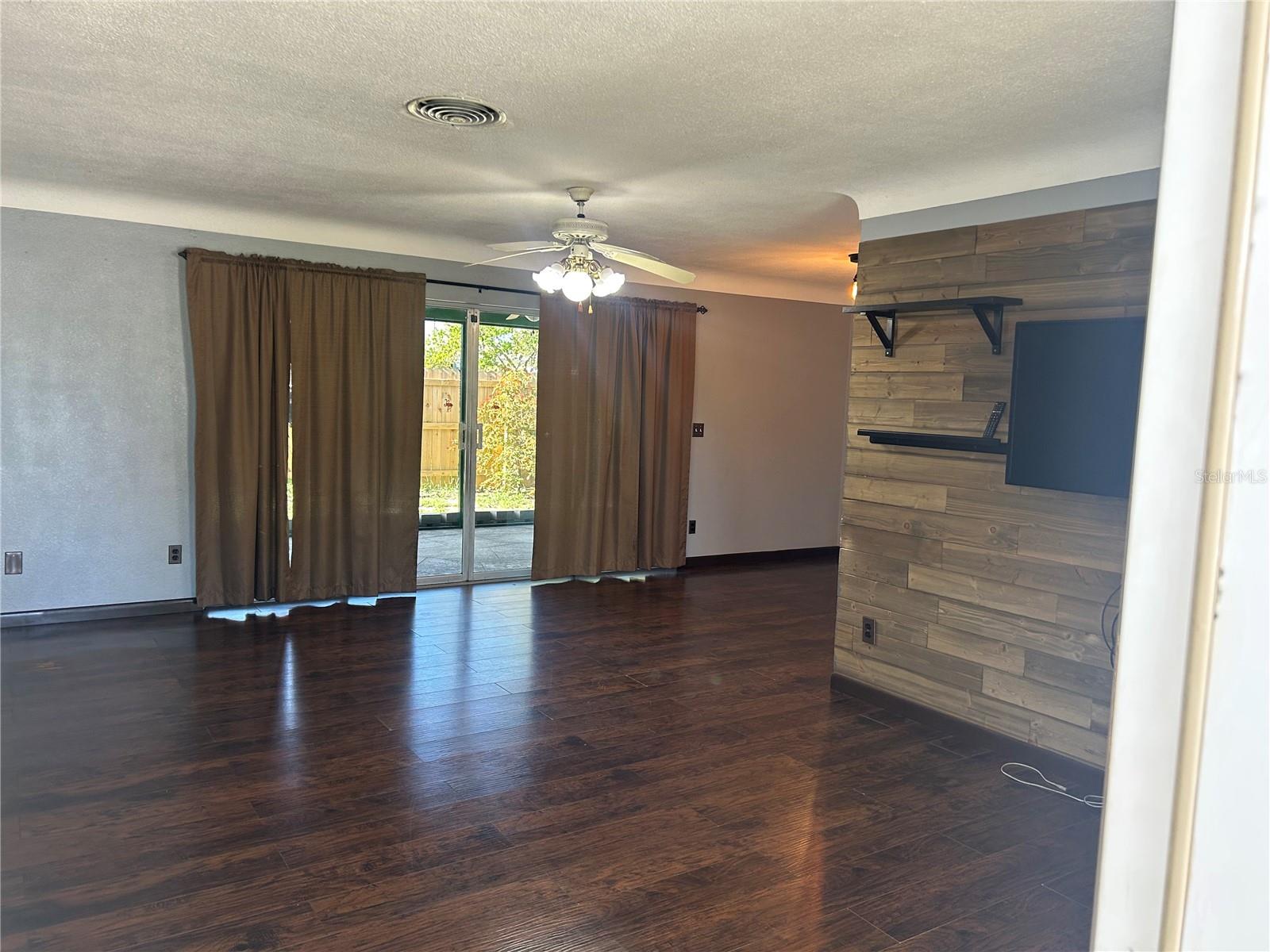 13406 Bellewood Ave Property Photo 4