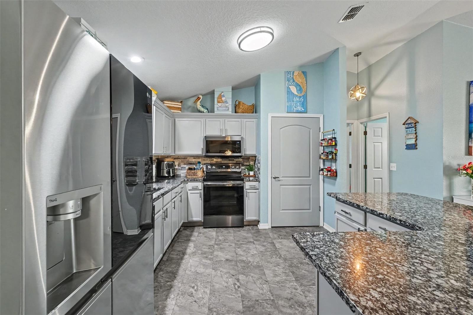 18018 Sw 68th Loop Property Photo 12