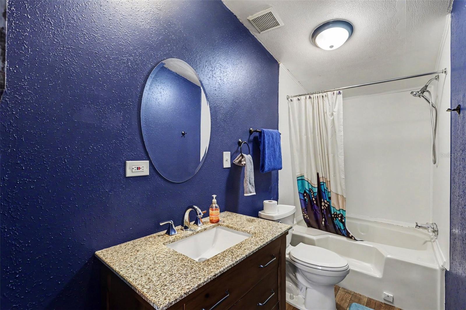 10239 Lyons Ave Property Photo 19