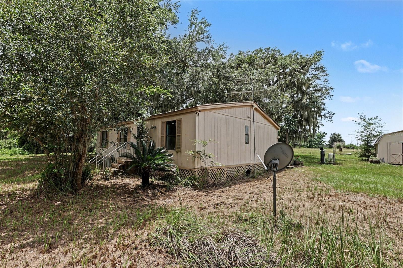 10239 Lyons Ave Property Photo 35