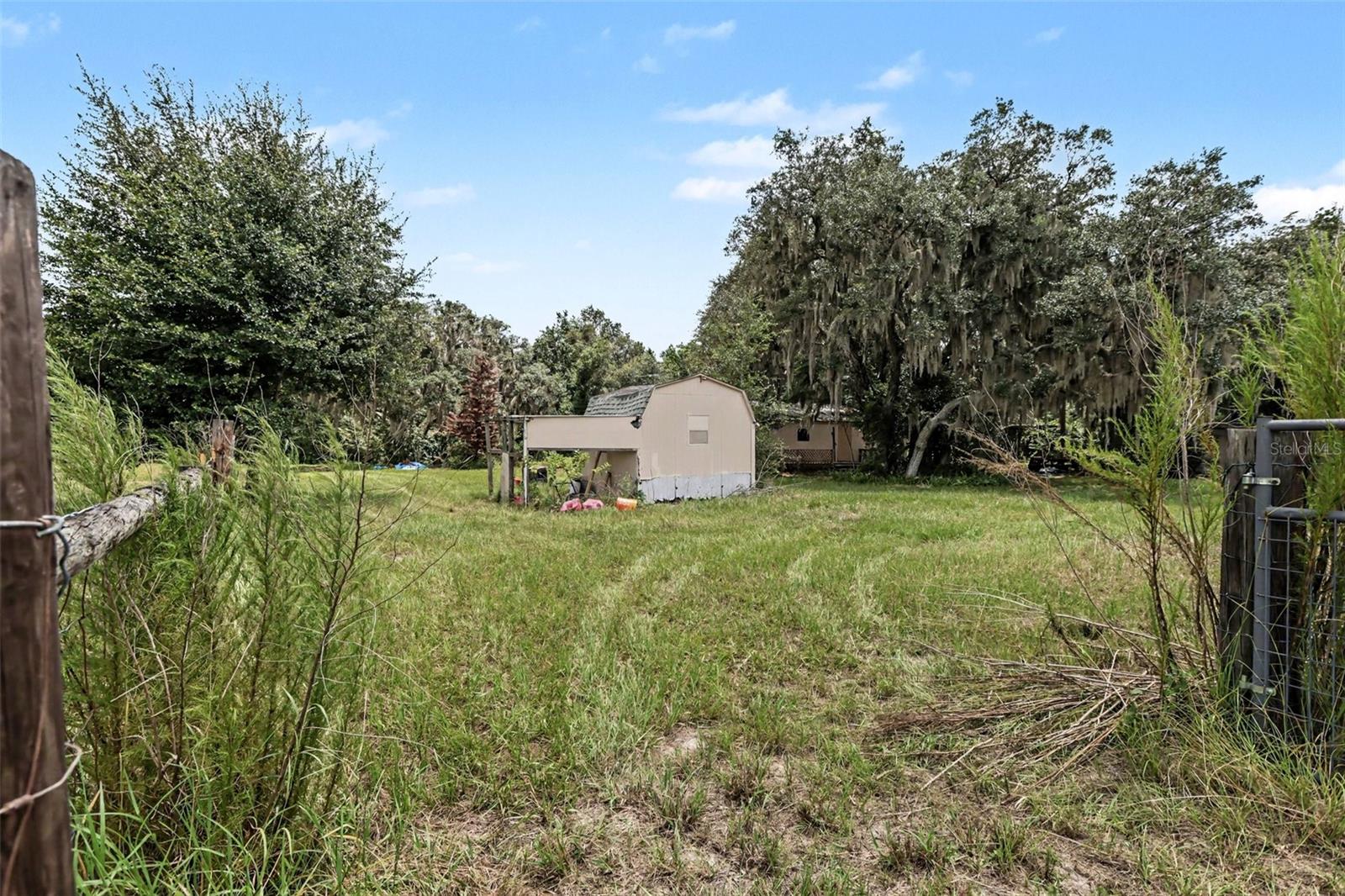 10239 Lyons Ave Property Photo 36