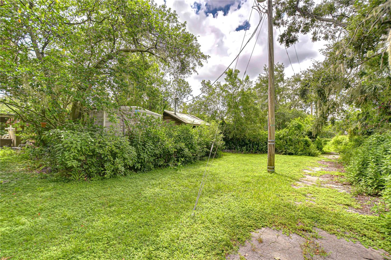 10904 Hackney Dr Property Photo 14