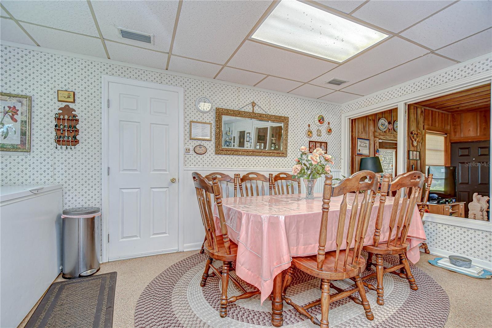 10904 Hackney Dr Property Photo 18