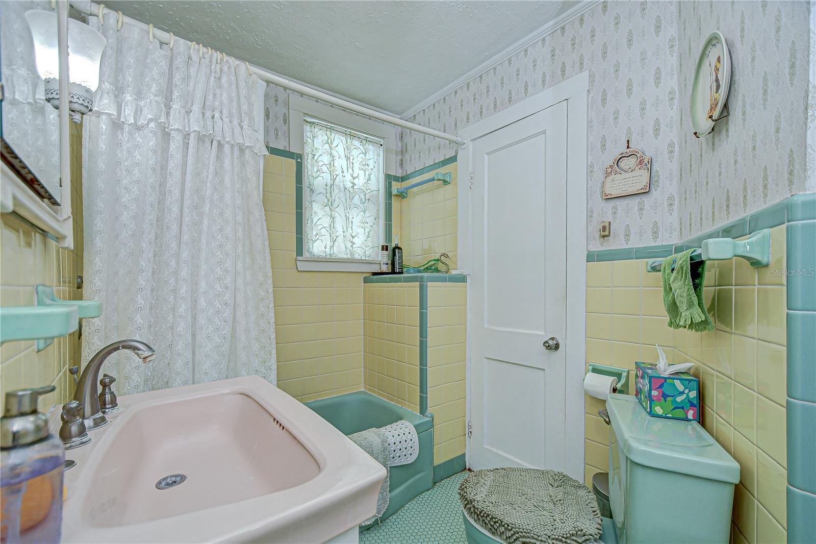 10904 Hackney Dr Property Photo 27